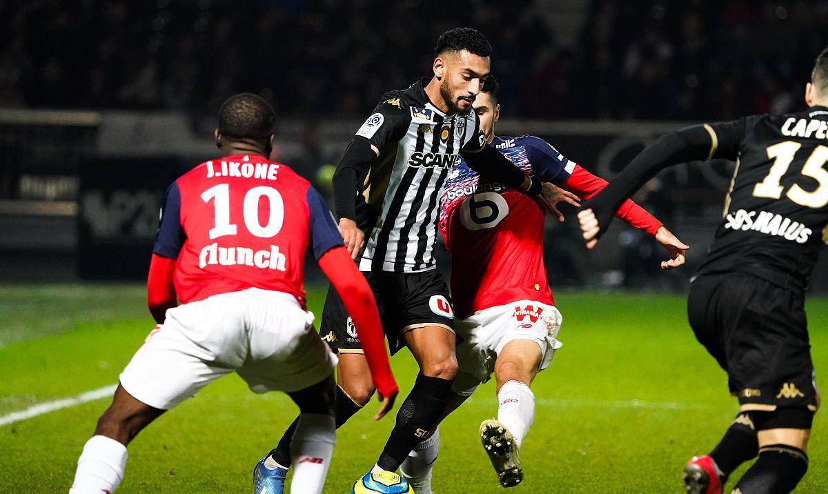 Leisu Sports-包含国际比赛日国王杯焦点战，圣安东尼奥马刺战术微调，媒体盛赞，年轻球员得到机会的词条